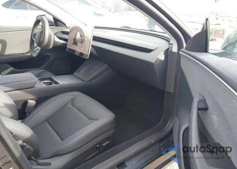 2025 Tesla Model 3 Long Range Rear-Wheel Drive/Standard from USA, damaged, VIN 5YJ3E1EA2SF983337